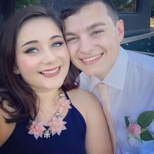 Meet your Posher, Tori